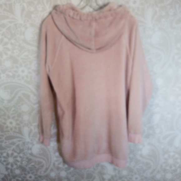 H & M Hooded Decal Sweater Soft - Picture 3 of 10